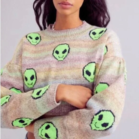 ⭐️ NWT Alien Hippie Hipster Space Modern Chic Glam Trendy Crop Sweater Pullover - Picture 5 of 5